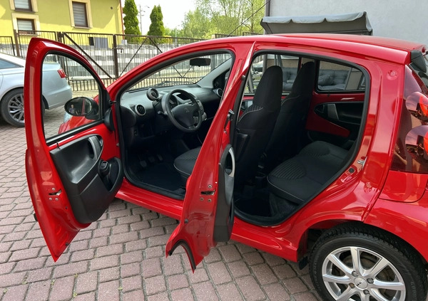 Peugeot 107 cena 19900 przebieg: 89000, rok produkcji 2013 z Rydułtowy małe 742